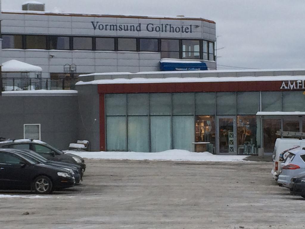 Vormsund Golf Hotell Bed Breakfast ภายนอก รูปภาพ